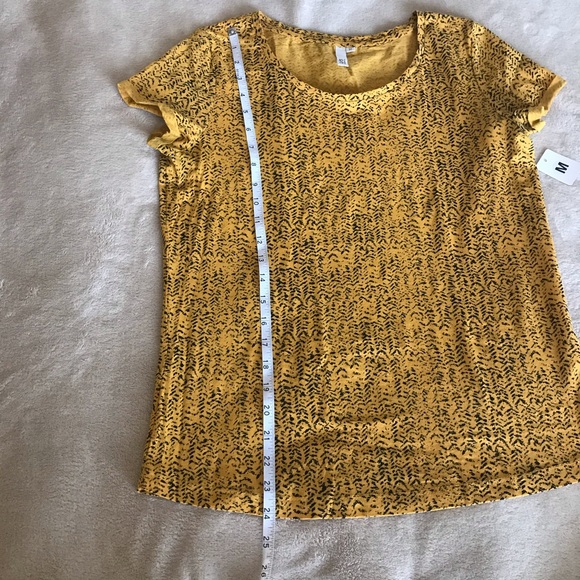 Q/S By Abstract Crew Neck T-Shirt - Size M - Picture 10 of 12